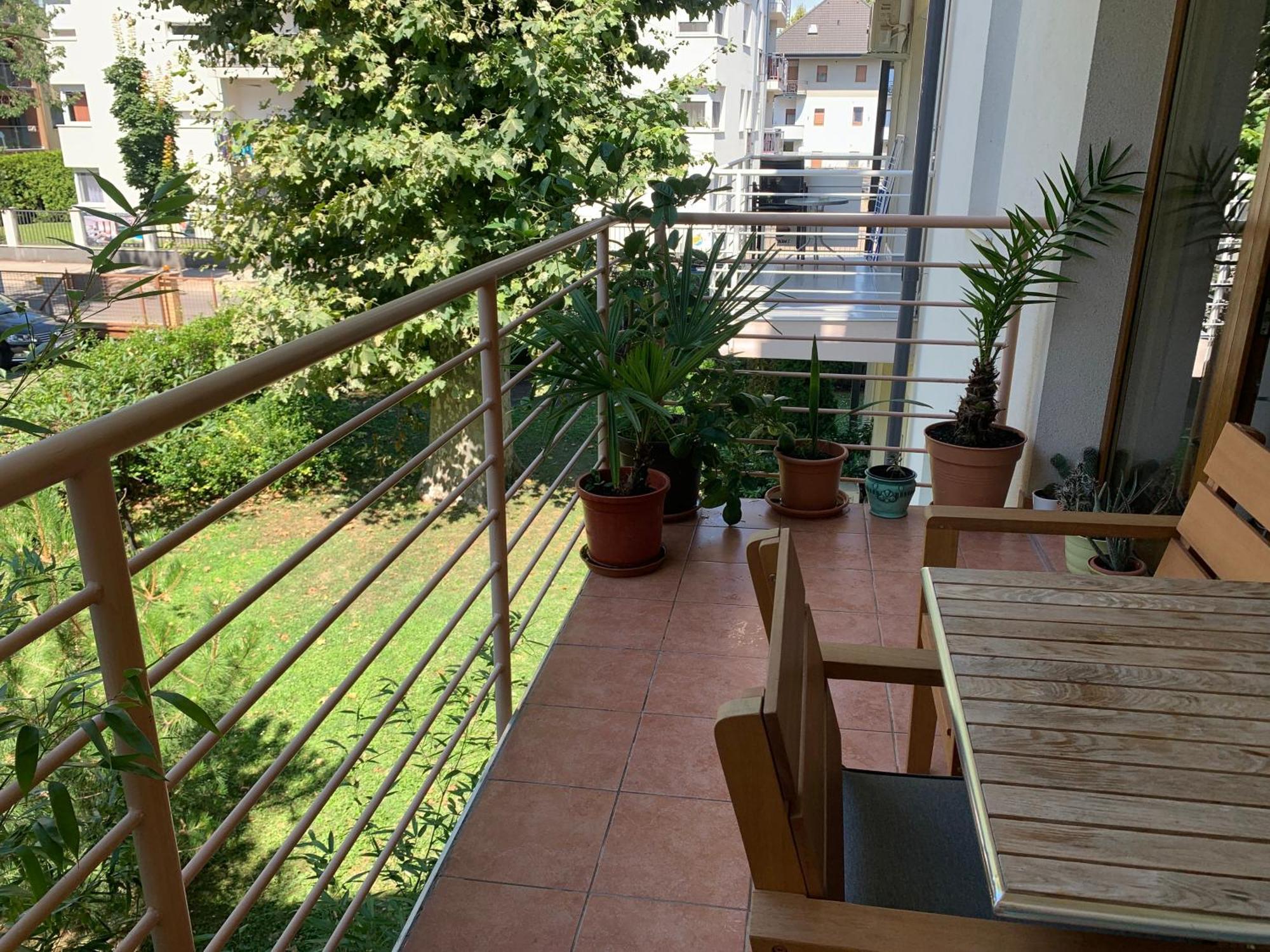 Mandarin Wellness Apartman Siófok Esterno foto