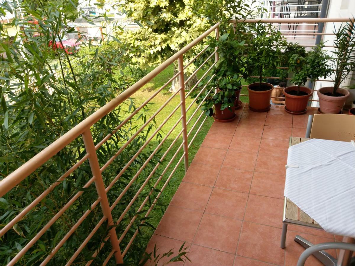 Mandarin Wellness Apartman Siófok Esterno foto
