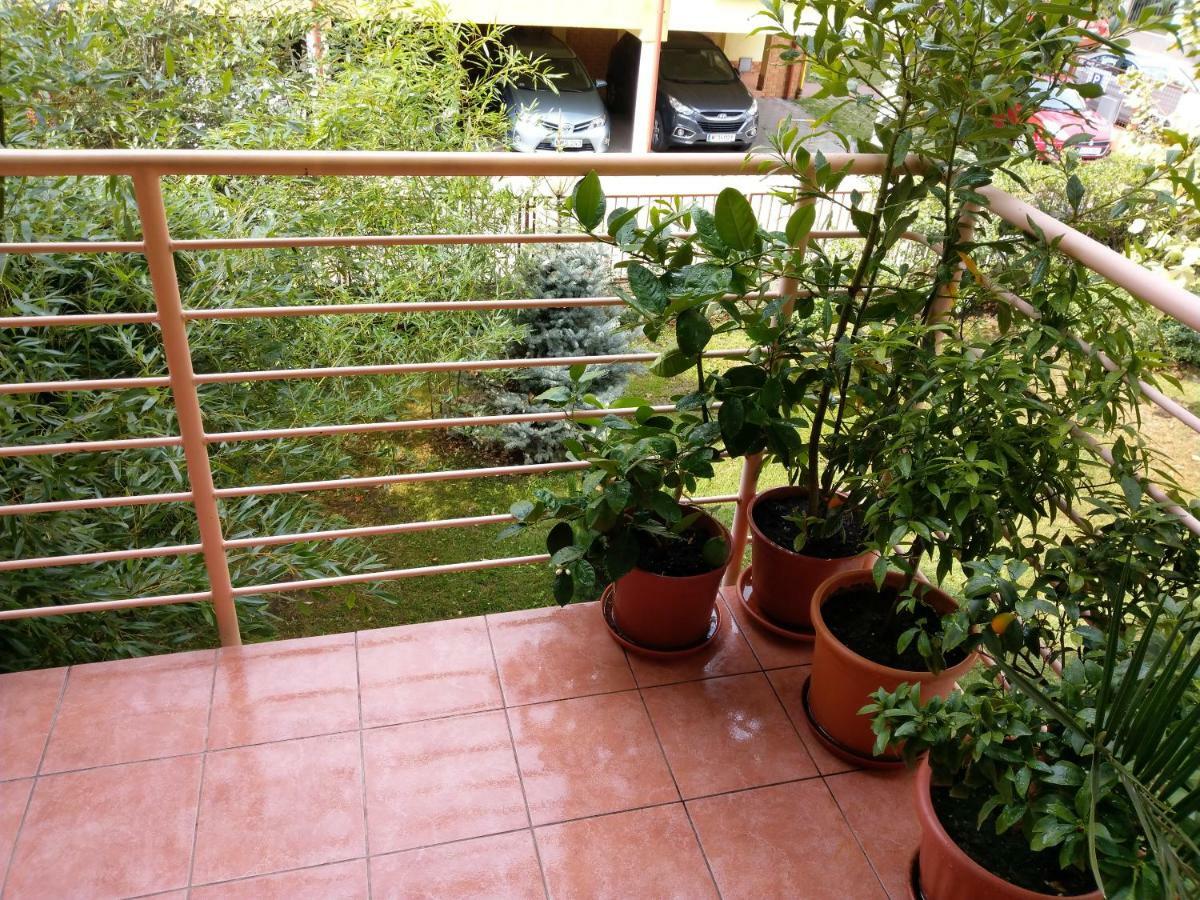 Mandarin Wellness Apartman Siófok Esterno foto